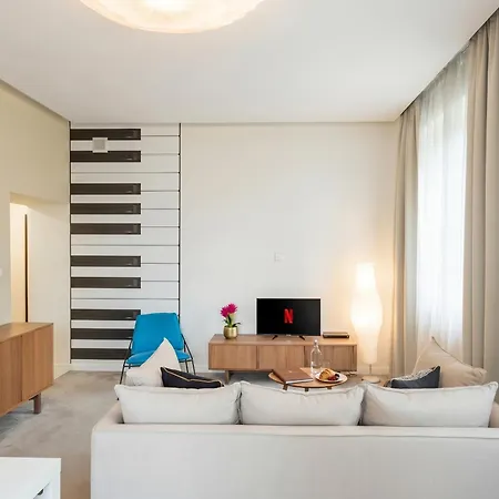 Comfort Center - Plac Konstytucji 3 * Varsó